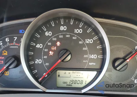 2015 Toyota Rav4 Xle z USA, uszkodzony, nr VIN 2T3WFREV2FW193368